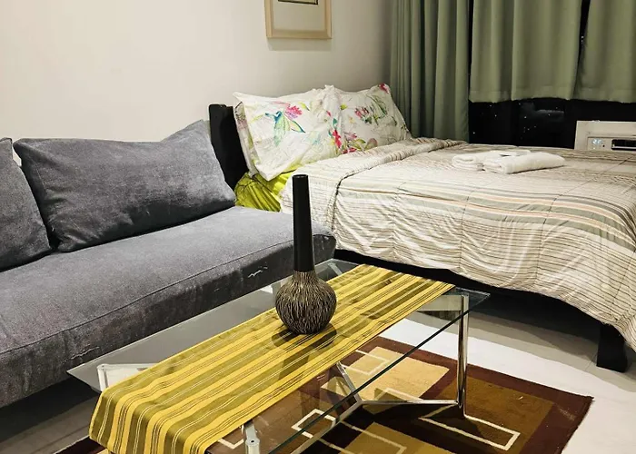 The Gramercy Residences * Manille